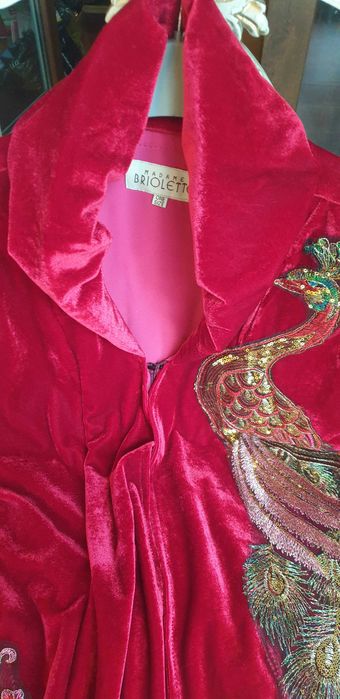 Mantou catifea de mătase cu broderii