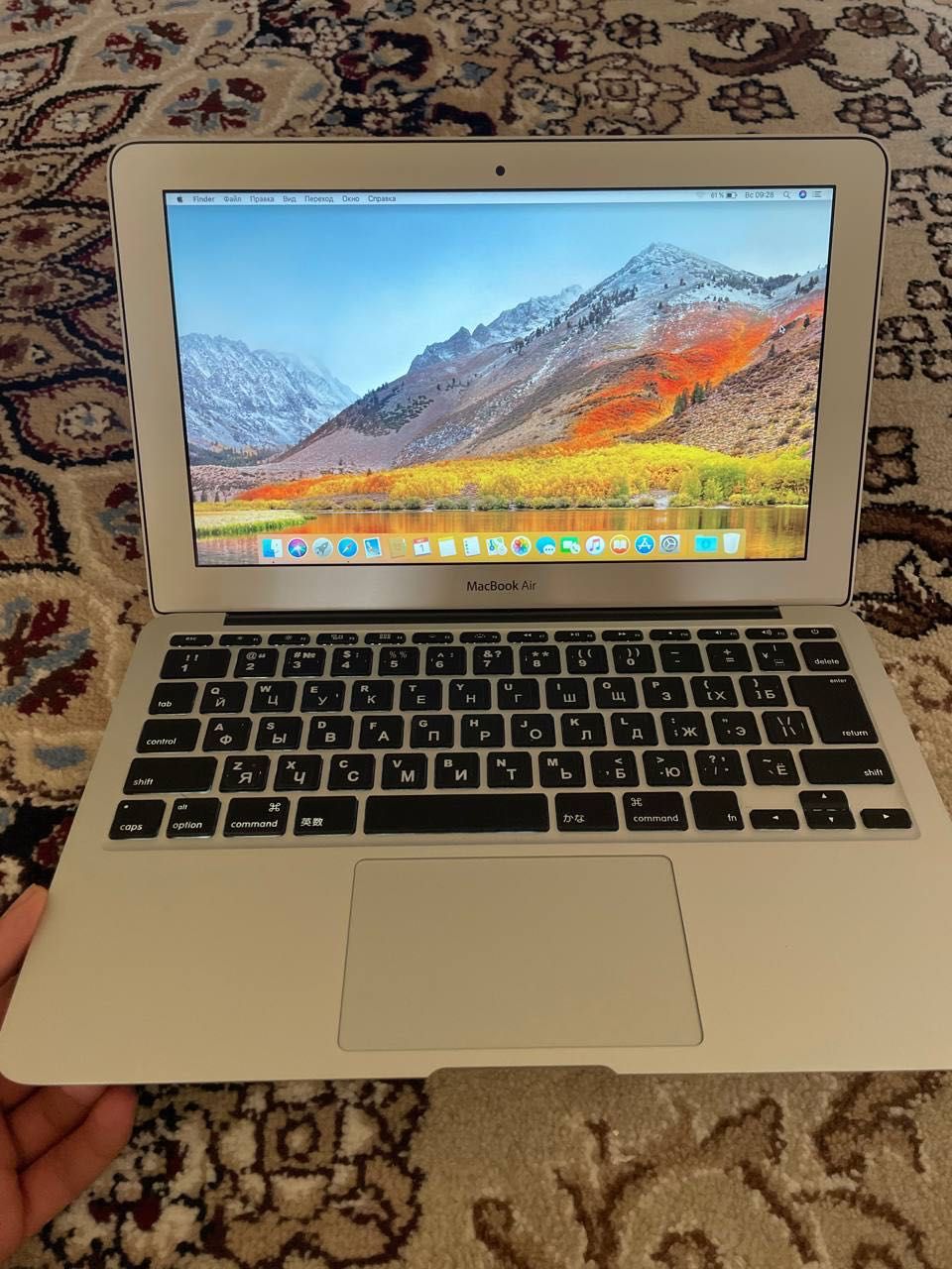 Macbook Air 200$