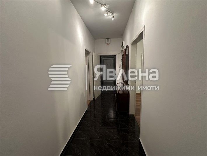 Продава се Двустаен апартамент в Пловдив, Изгрев - 64 кв.м за 1079 €/кв.м - Снимка #6