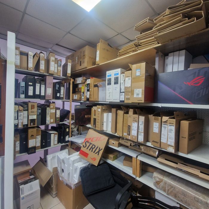 Коробки для ноутбуков фирменные разных моделей