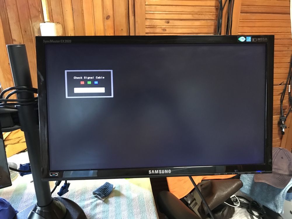 Samsung EX2020 Series Business Monitor x 2+стойка за двата и кабели
