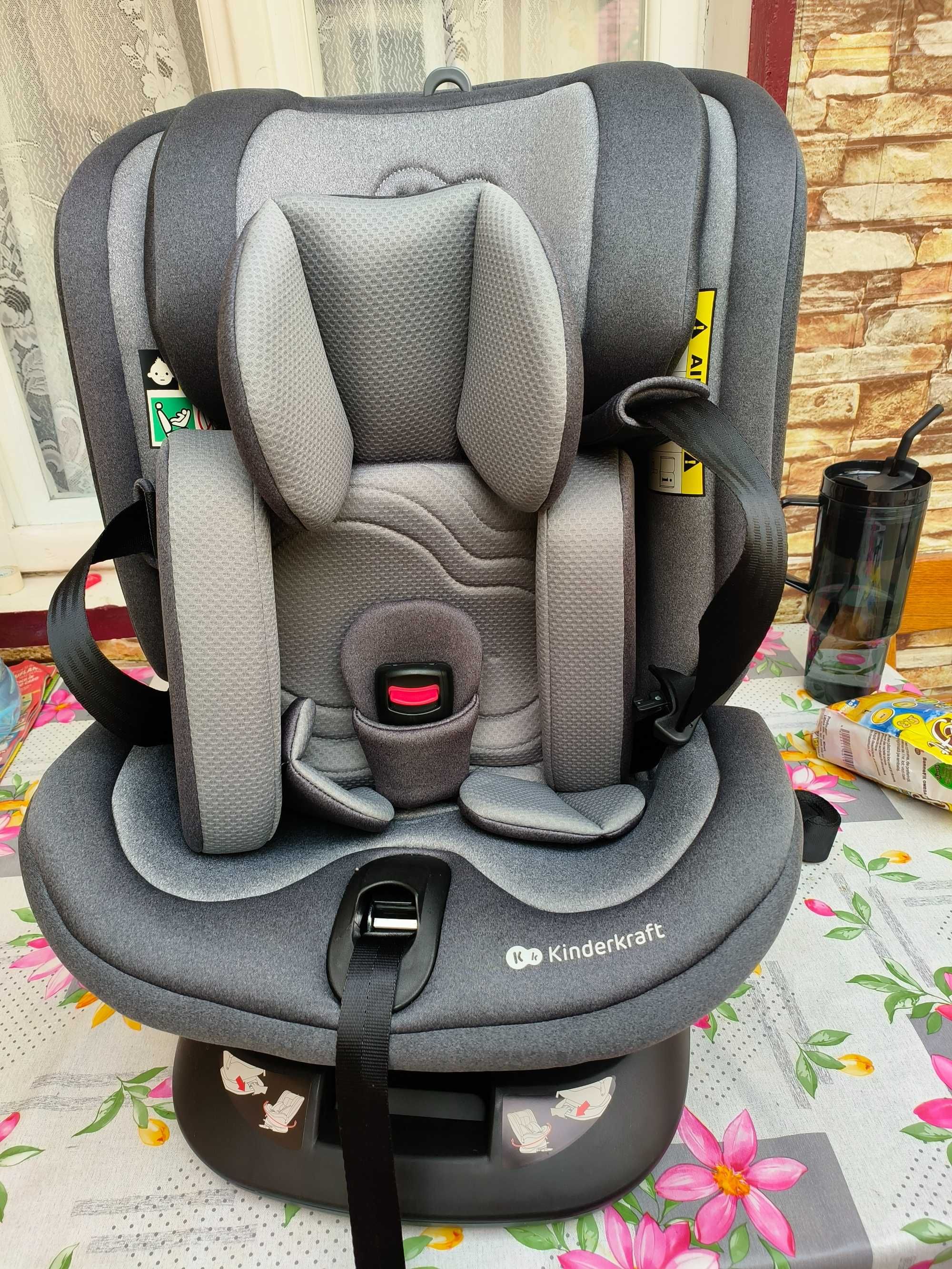 Scaun auto copii KinderKraft Xpedition 2 i-Size