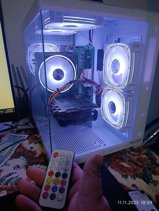 Vând calculator gaming