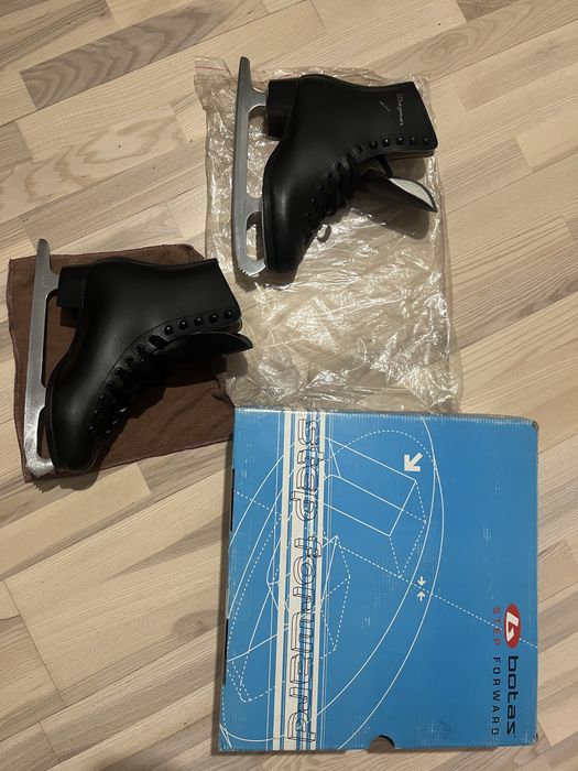 Коньки женские Botas Dagmar
