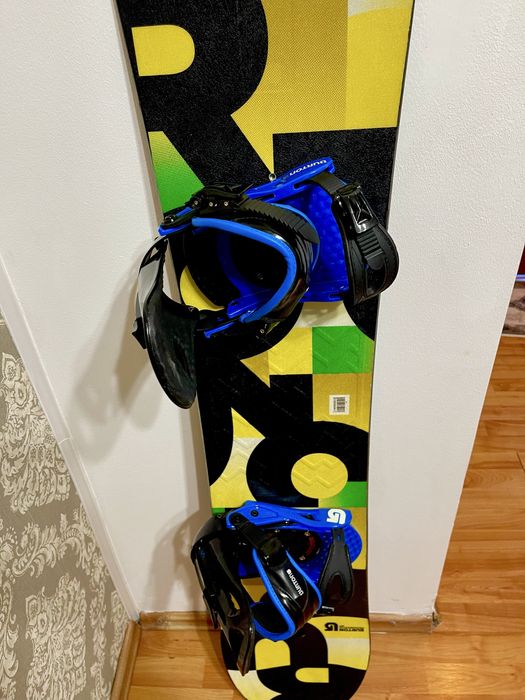 Placa snowboard burton 147 cm cu legaturi  burton