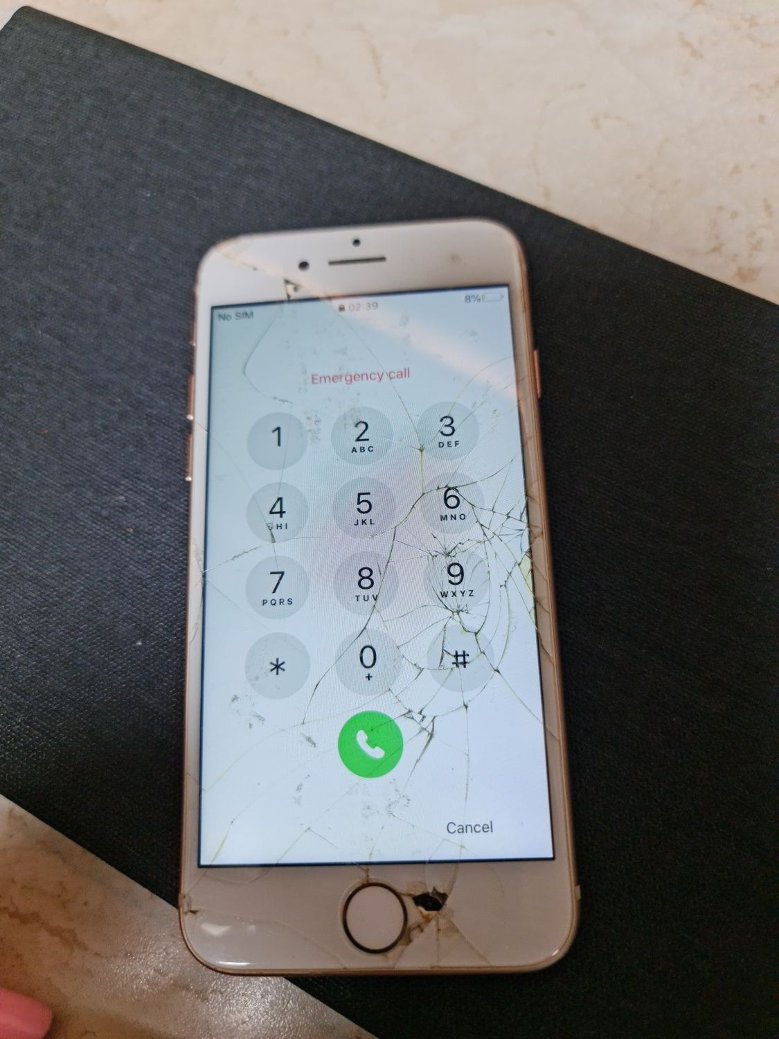 Iphone 8 64gb за части!