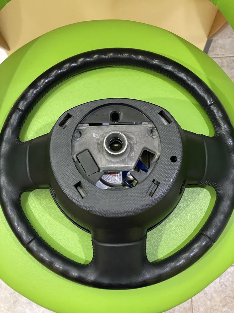 Мултиволан с airbag за Nissan Micra K12