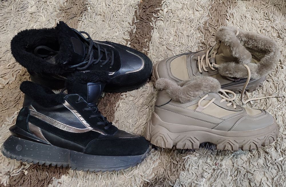 Продам совершенно новые 2000