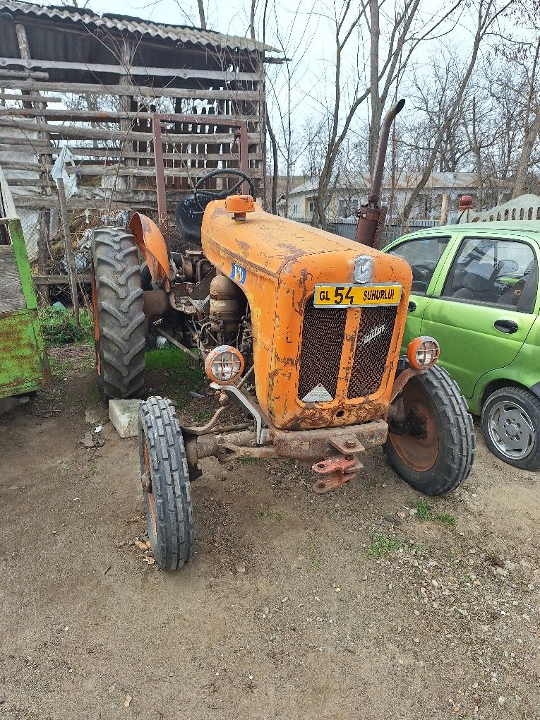 Tractor fiat om 513r