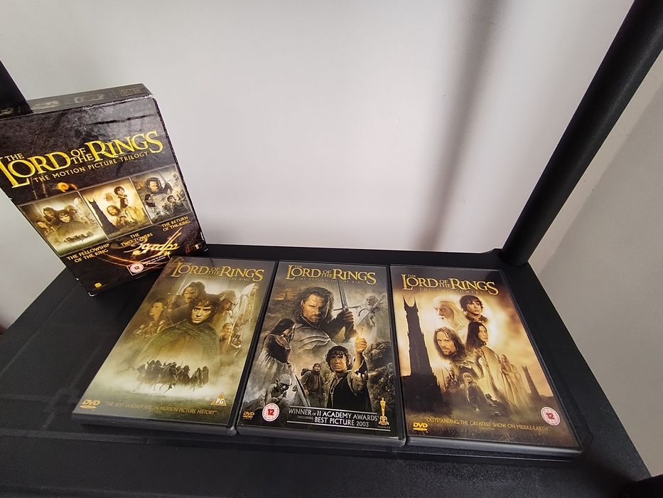 Stăpânul inelelor( Lord of the rings trilogy) - Trilogia completă DVD