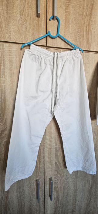 Vând kimono karate "Armura" 130 cm