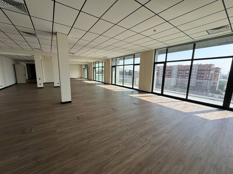 Аренда офис Бизнес центр 
Алайский рынок 630м2