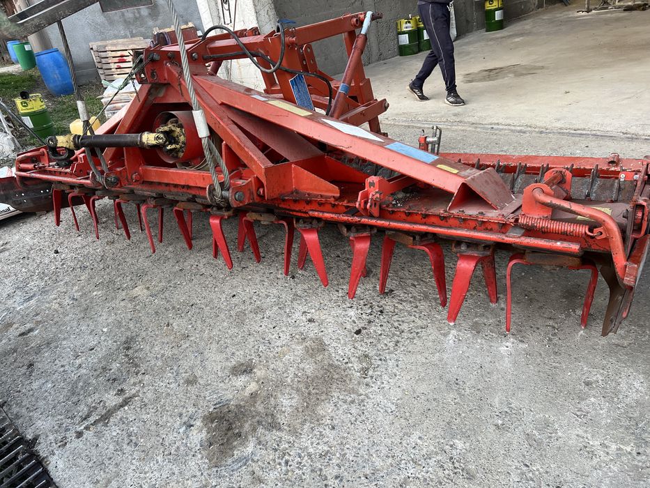 Grapa rotativa freza kuhn