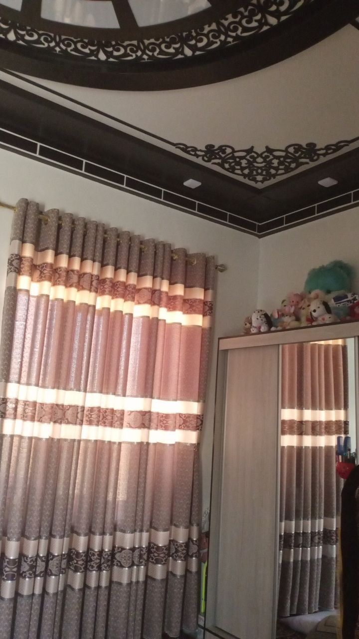 SROCHNO !!! 2 sutikli xovli sotiladi 5 xona + 1 xona padval + katta xo