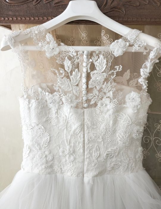 Vând Rochie de Mireasă