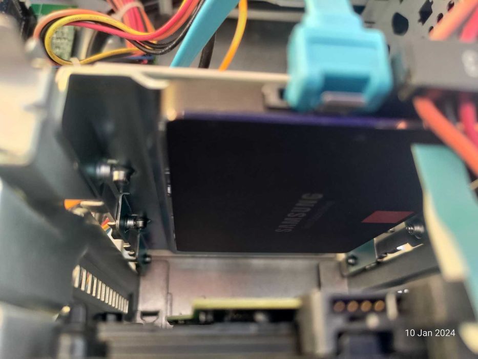 Dell Vostro 270 десктоп компютър