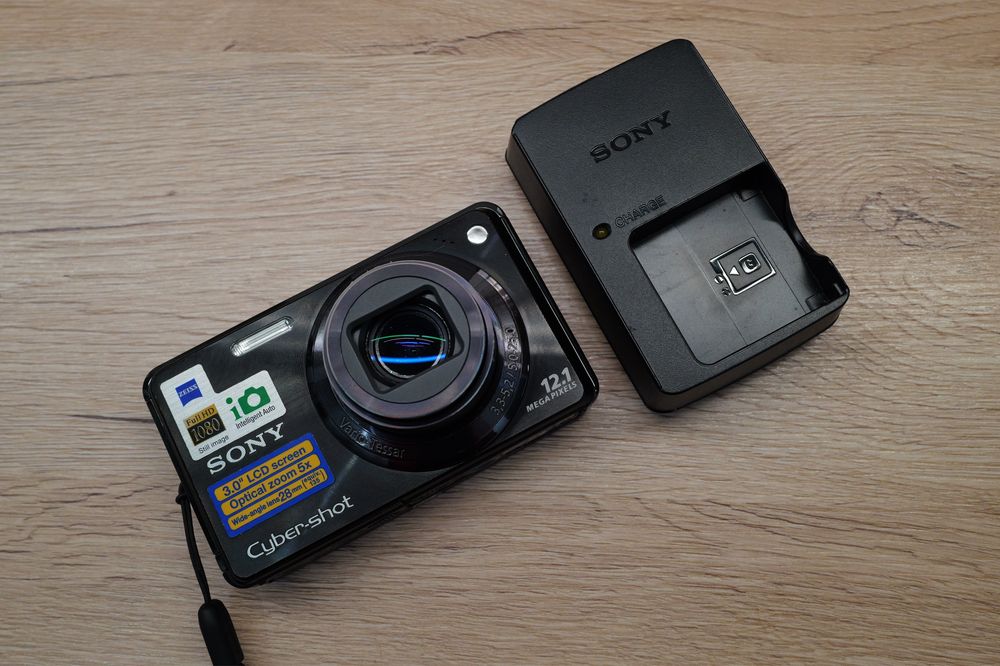 Aparat foto Sony Cybershot 12Mp lentile Zeiss compact digital W290