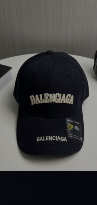 Șapcă Balenciaga model 2026, 8 modele