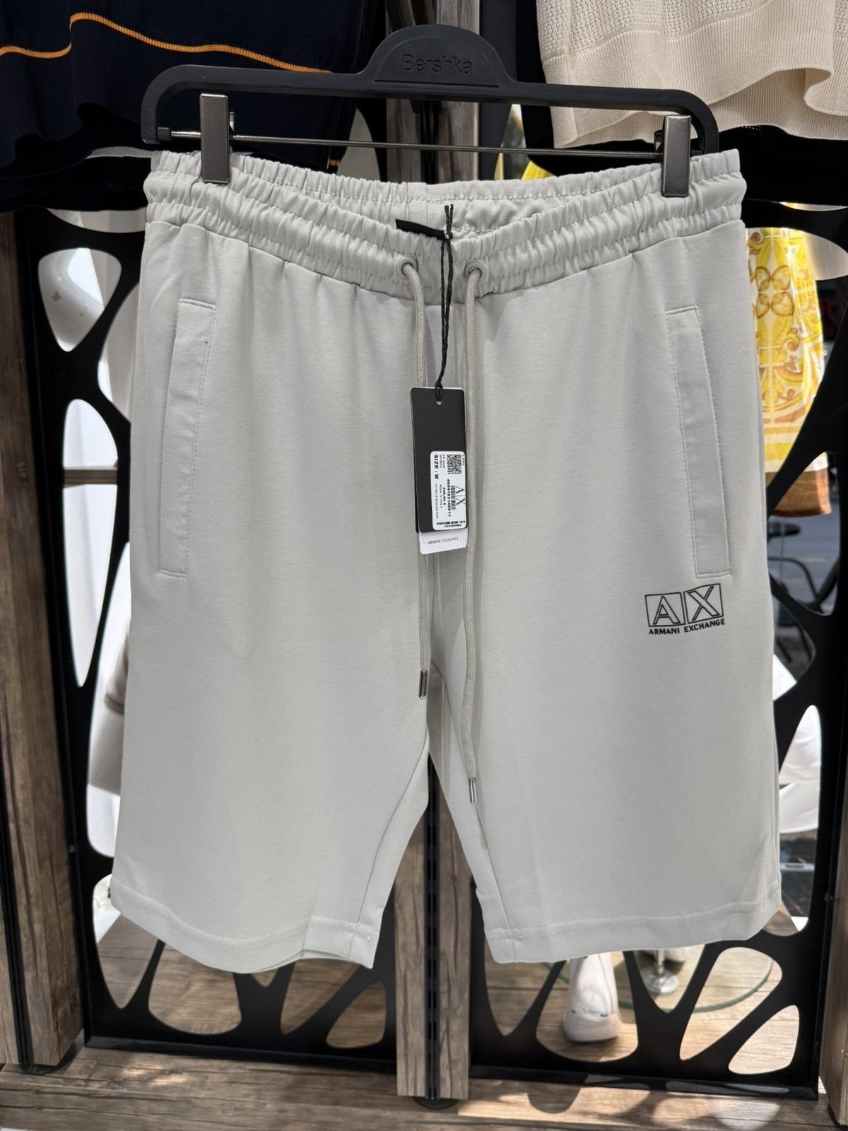 Нови модели къси панталони-Armani Exchange, Hugo,BOSS,Lacoste