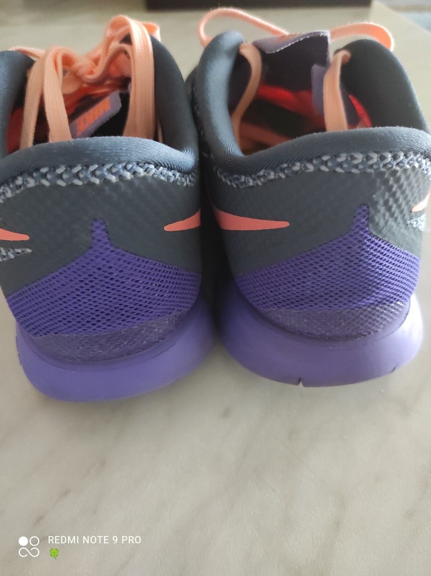Маратонки " Nike" 40.5 - 26 см Цена 20лв