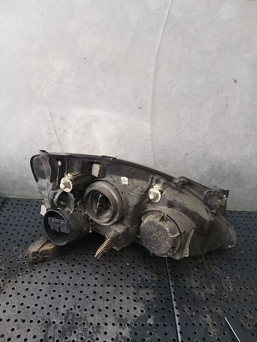 Far stanga opel corsa c x01 13115006