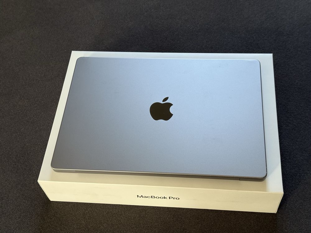 Apple MacBook Pro 14'' 2021 M1 PRO 16RAM 512GB SSD