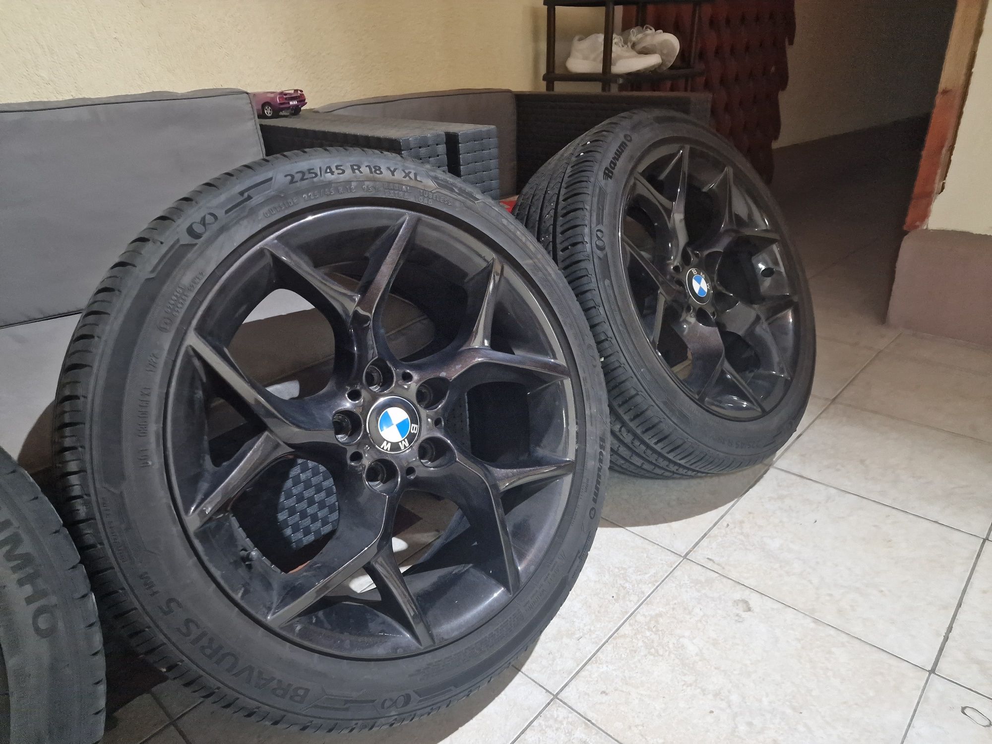 Vând Jante Bmw 18" 9j și 8j style 322