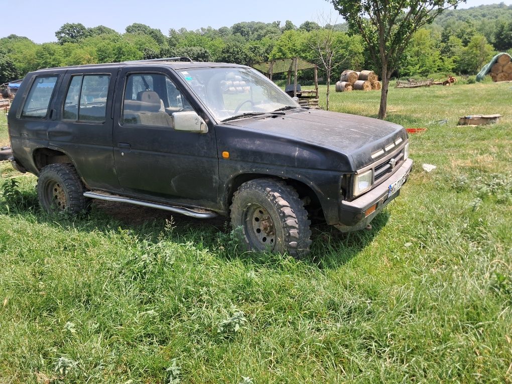 Vând Nissan terano 1  2.7