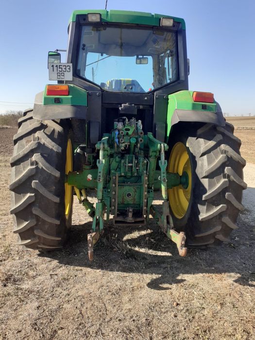 Tractor john deere 6800
