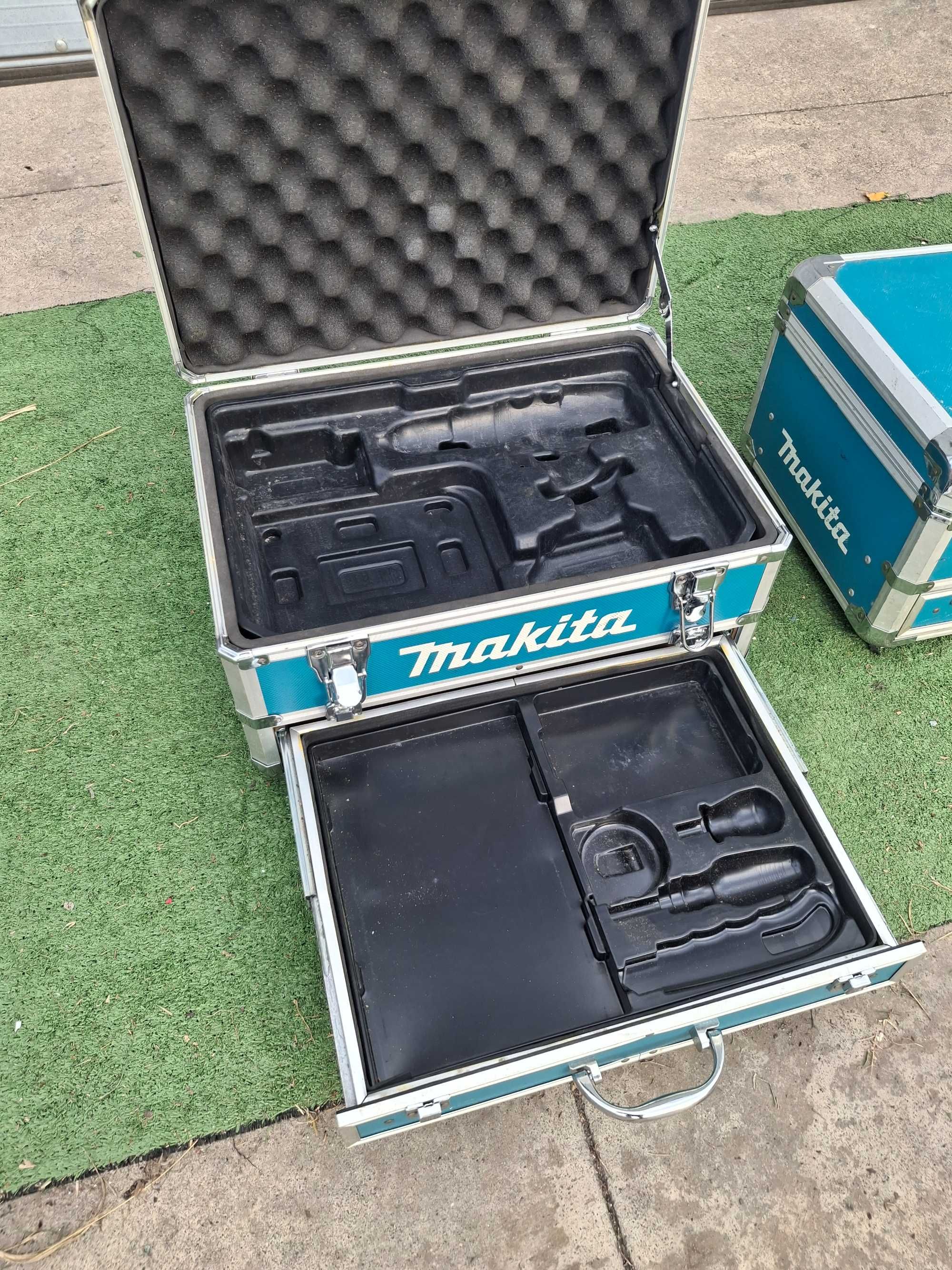 Куфари за инструменти Makita
