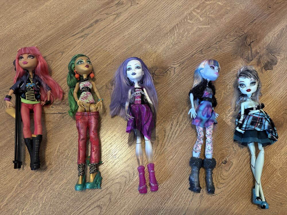 Monster high училището много кукли и музикална игра