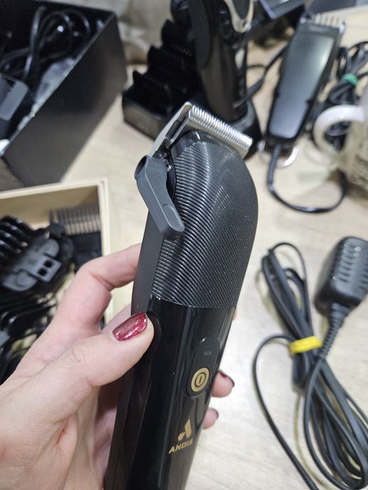 Професионална машинка за подстригване