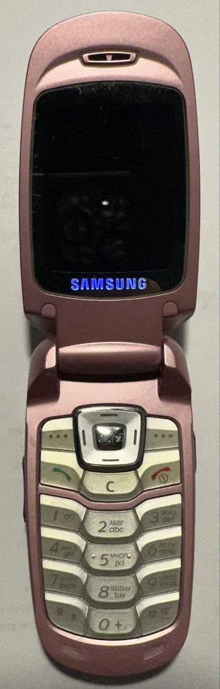 SAMSUNG   «раскладушка» 7 000 тенге + почта