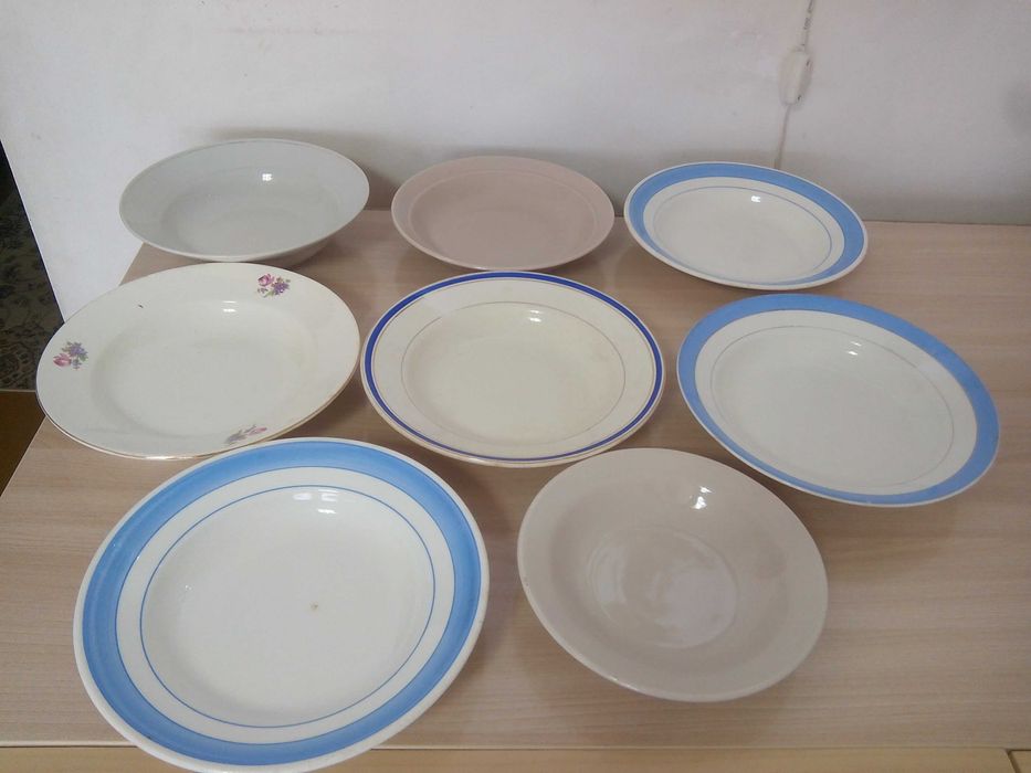 Тарелки диаметр 28 см