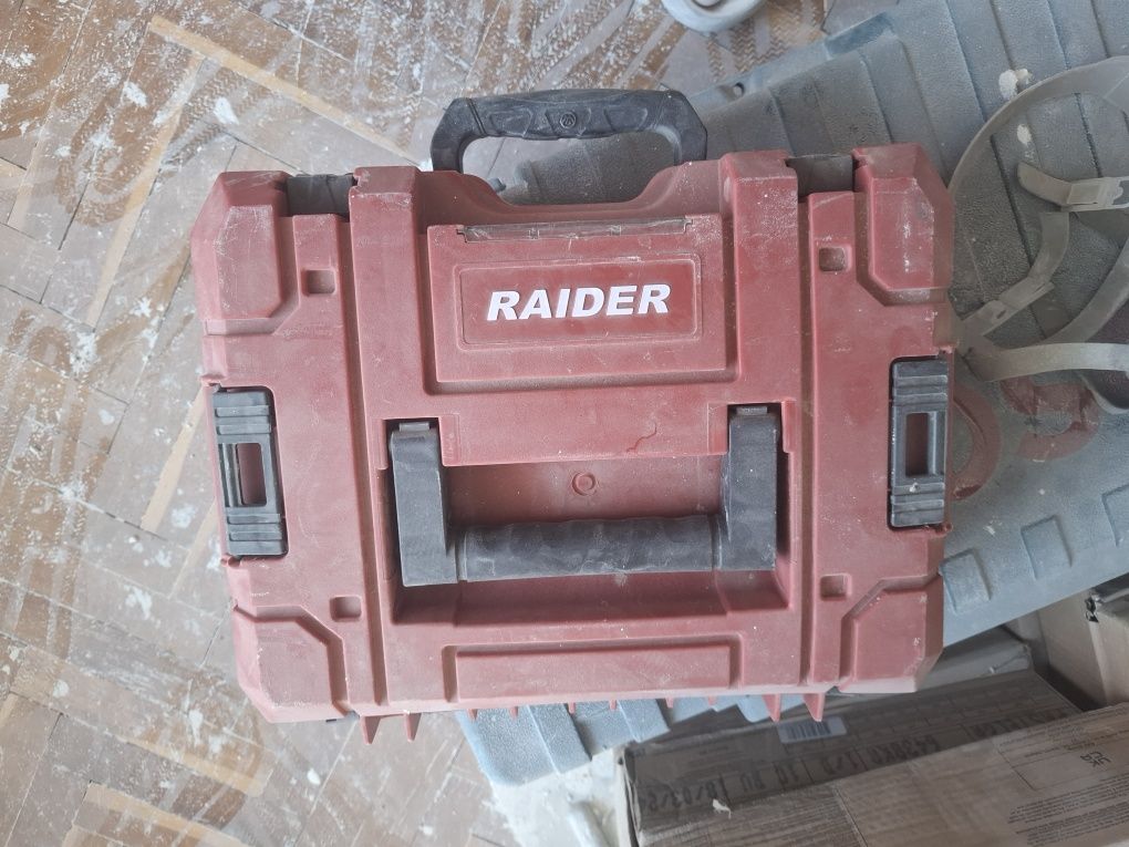 Raider pro акумулаторен ъглошлайф