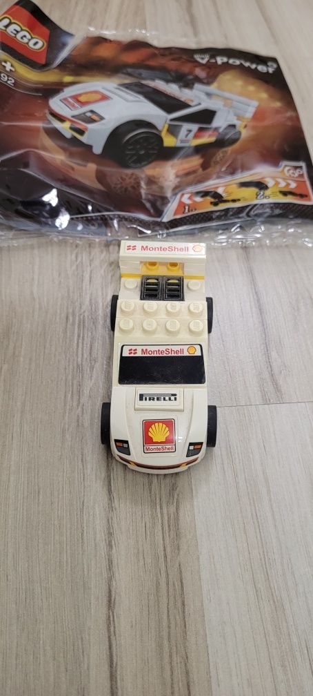 Lego Shell V-Power - серия колички Ferrari