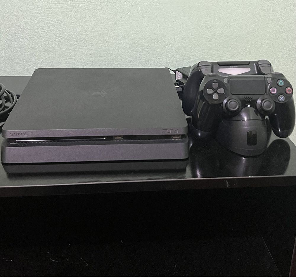 Playstation 4 с играми