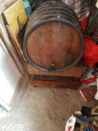 Vand Butoi din lemn de Dud bun pentru vin sau Tuica