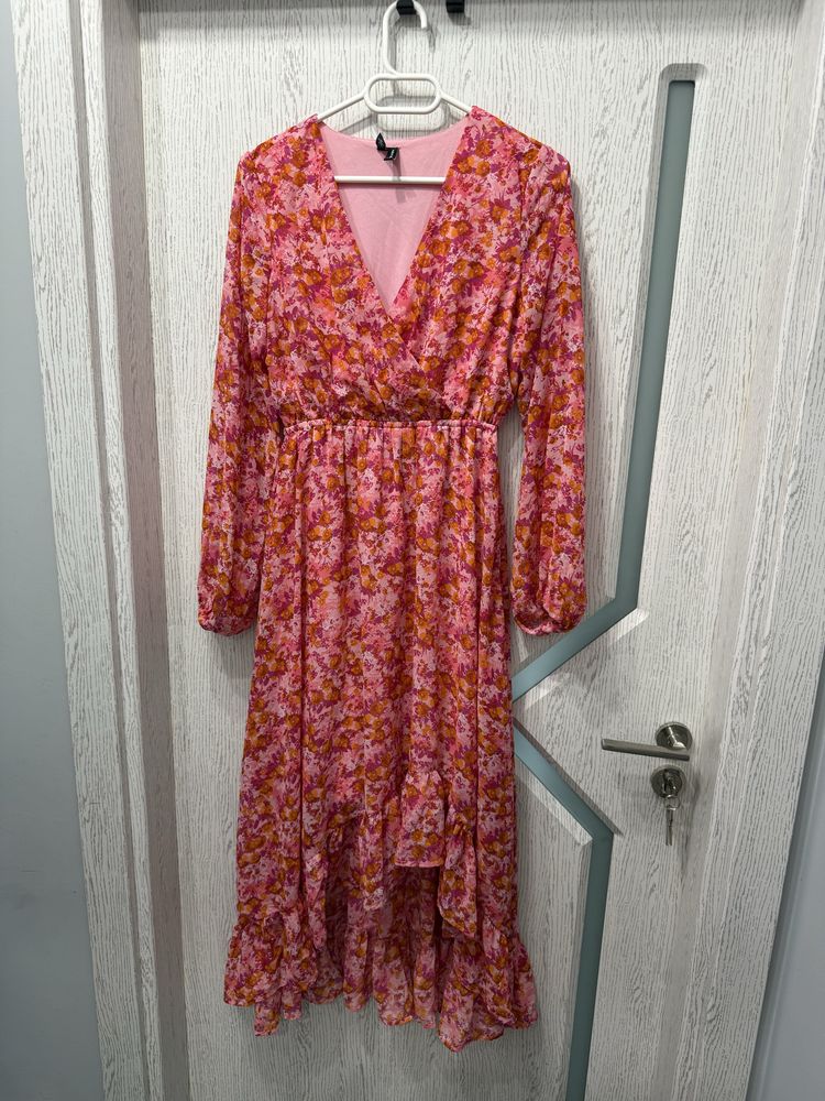 Чисто нова Рокля Vero Moda
