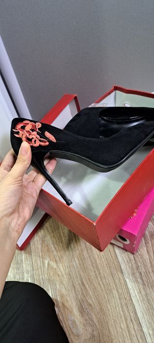 Отдам обувь в идеальном состоянии