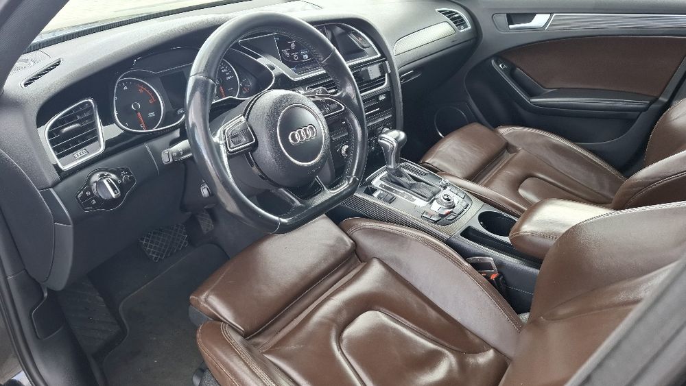 Audi A4 2.0 TDI 190 CP 3xS-line. Euro 6. Full asist / panoramic/