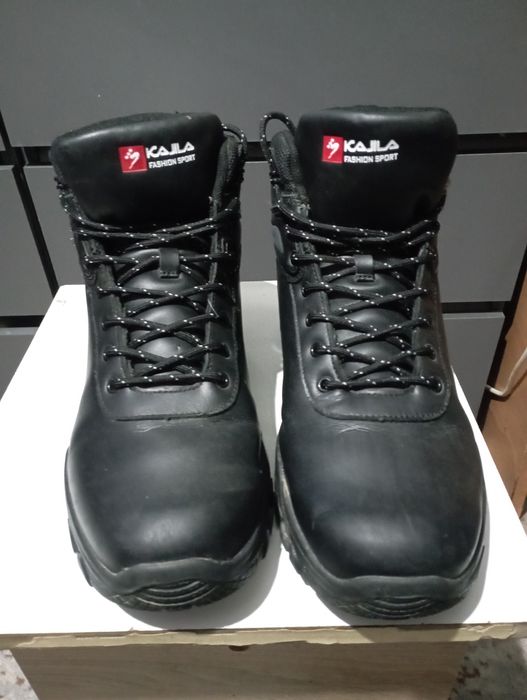 Продам мужские ботинки