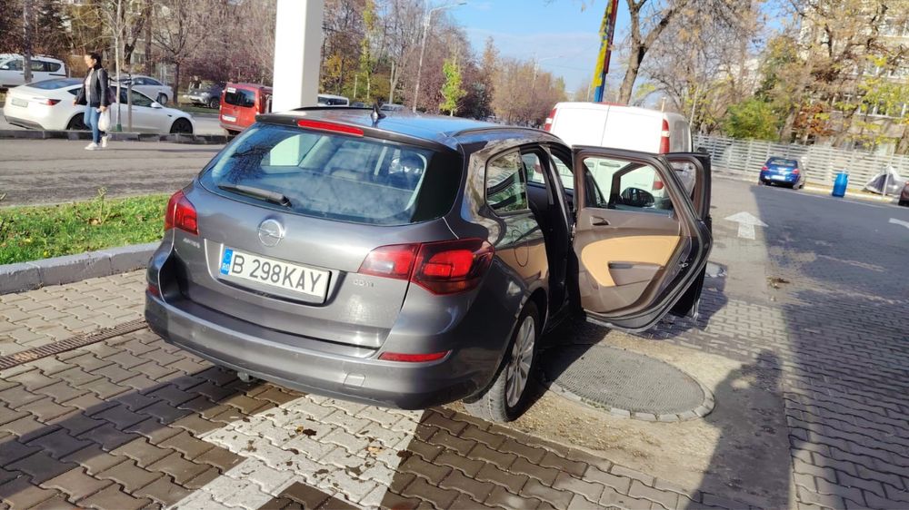 Vand Opel Astra 2011