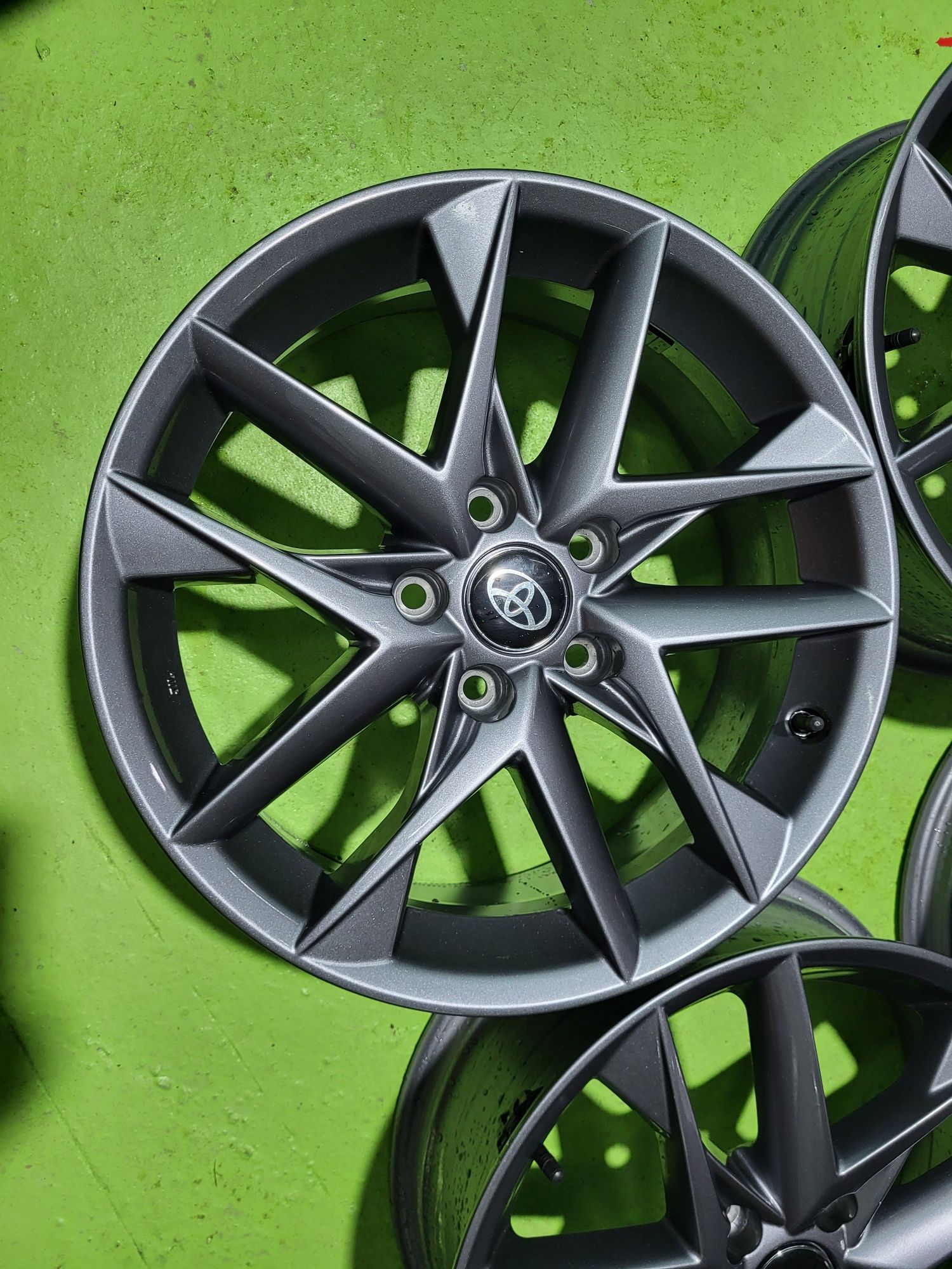 17 5x114.3 Toyota лети джанти 5х114.3
