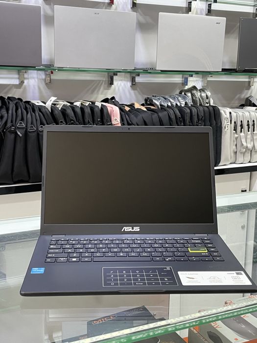 Asus 4500    14 FHD  new