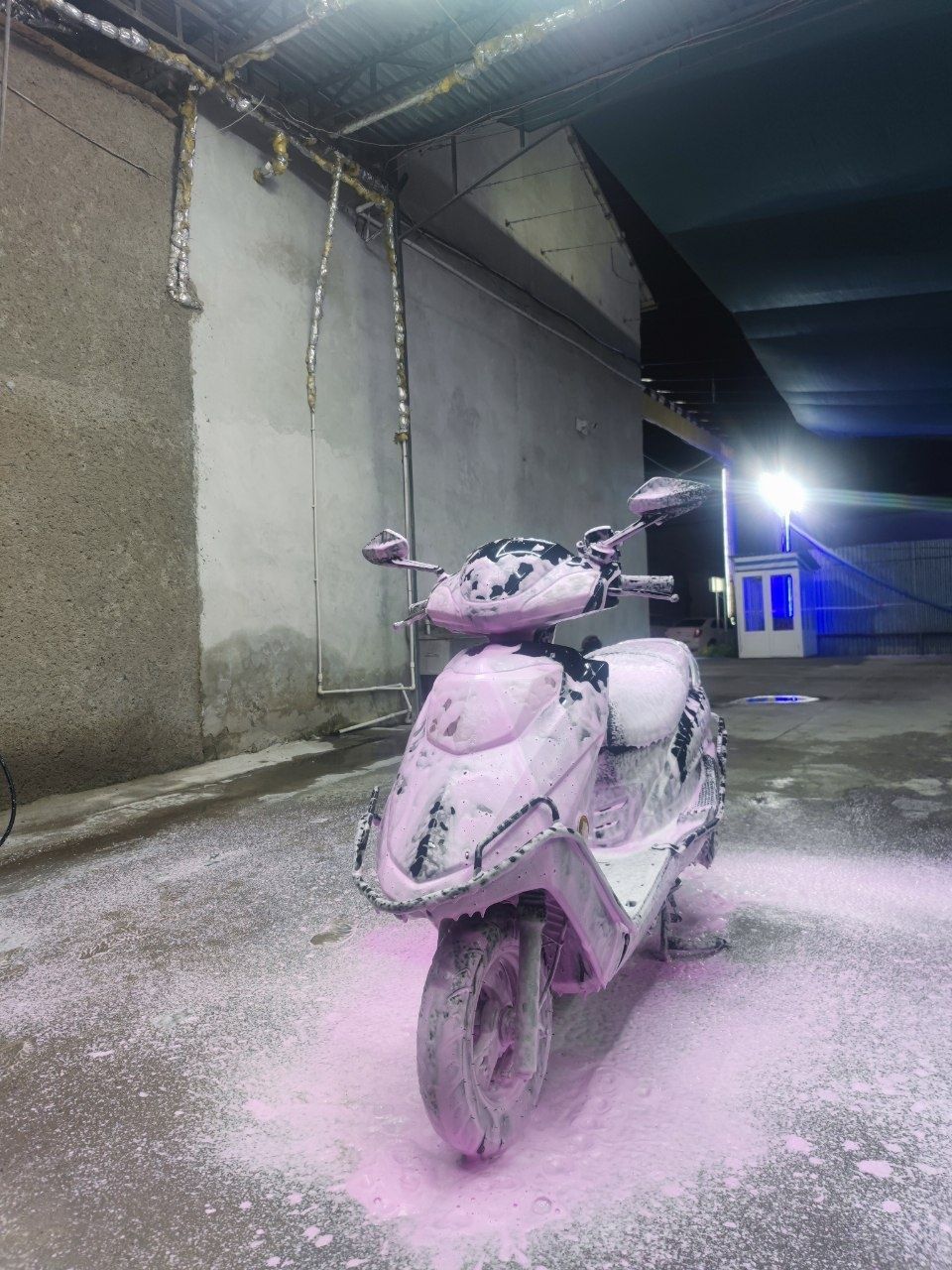 Bezinli skuter 150cc sotiladi