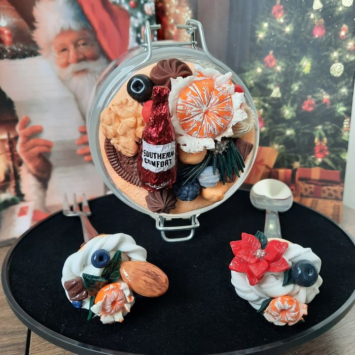 Продавам изделия декорирани с полимерна глина