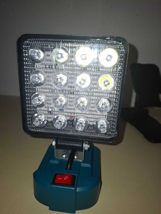 Lampa/proiector lumina pentru baterii Makita