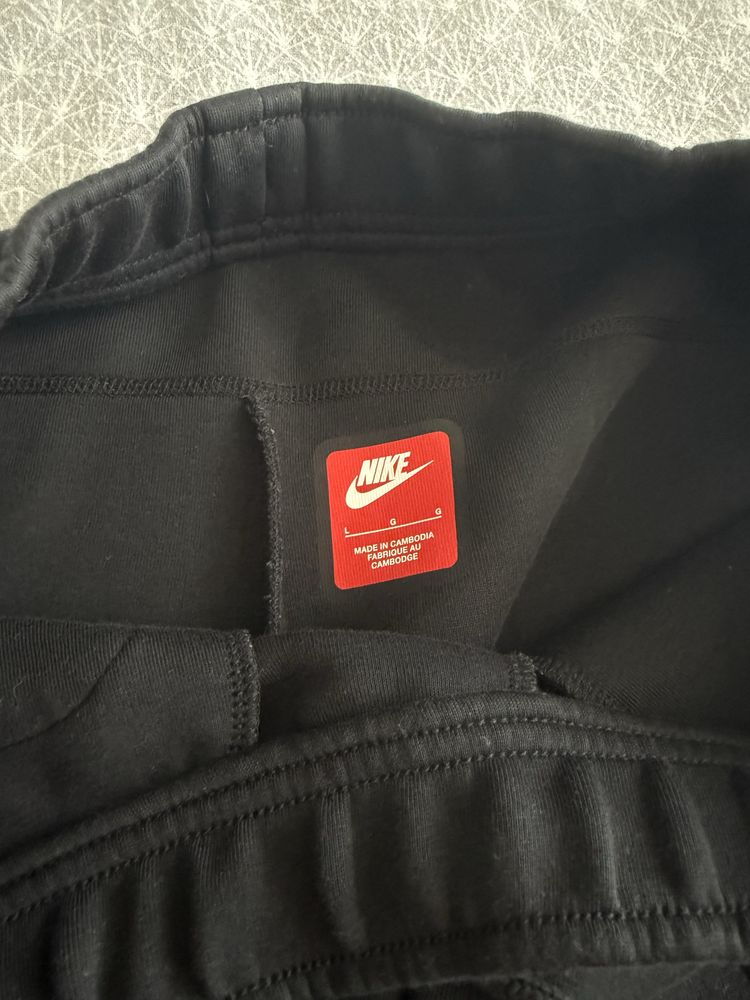 Къси панталони Nike Tech