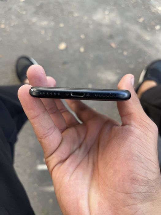 Iphone se 22 sotladi
